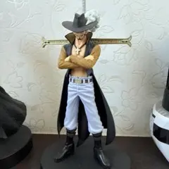 ワンピース　ミホーク　フィギュア