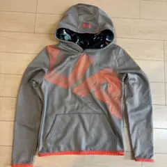 Under Armour パーカー キッズ