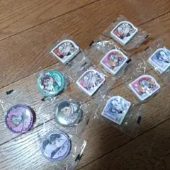 鬼滅の刃　缶バッジ　消しゴム　セット