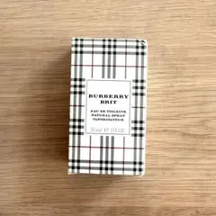 【新品】BURBERRY BRIT オードトワレ 30ml バーバリー　香水のサムネイル
