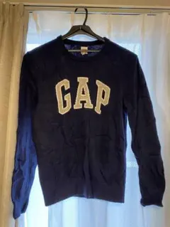 GAPロゴニット Mサイズ