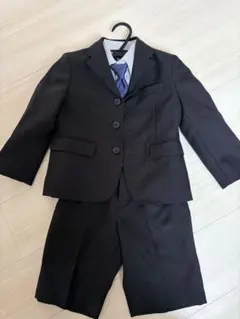 卒入園式フォーマルスーツセット（黒、チェック柄シャツ、ネクタイ付き）