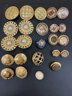 プラスチックボタンJ 2.3〜2.5cm - メルカリ