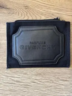 GIVENCHYノベルティポーチ黒　男女兼用
