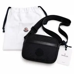 【新品未使用】MONCLER モンクレール ロゴ ショルダーバッグ ブラックのサムネイル