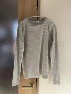 SEASONREASON グレーとホワイトのストライプ長袖Tシャツ