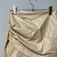 ストラヴィバリウス　フェイクレザーラップ風ミニスカート(L相当)ベージュ無地