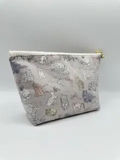 リバティ　人気✨ コー・アンド・エイト　猫柄　ハンドメイド　ポーチのサムネイル