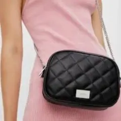 bershka 35 Km ショルダーバッグのサムネイル