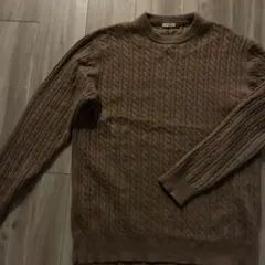 GU ケーブルニットセーター ブラウン