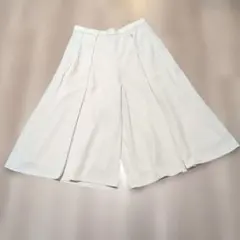 GU　ジーユー　レディース キュロットパンツ　XL ホワイトのサムネイル