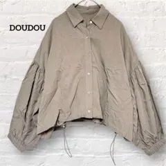 新品 ドゥドゥ ボリュームスリーブシャツ ブラウン バルーン袖 ショート丈のサムネイル