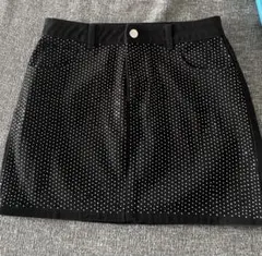 模造ラインストーン付き黒スカート