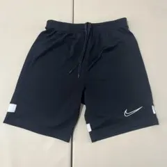 Nike Dri-FIT ショートパンツ (150-160センチ)