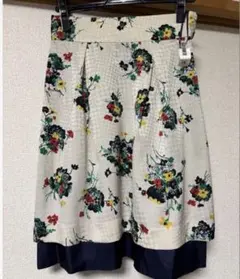 花柄フレアスカート 膝丈 リボン付き　ミミアンドロジャーのサムネイル