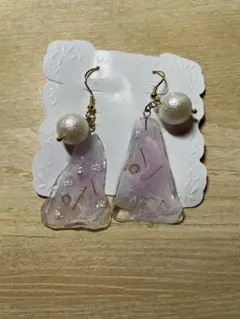 ハンドメイド紫樹脂ハンドメイドピアス