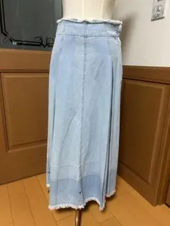 ナチュラルビューティーベーシック ダメージデニム風スカート