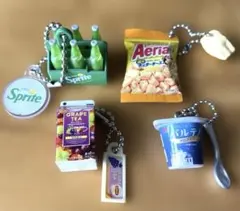 ガチャガチャ ミニチュア キーホルダー