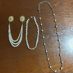 パールと金属のネックレスセット