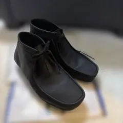 Clarks 黒のレザー ハイカットシューズ