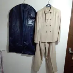 まる子ちゃん様用　(新品)バーバリー　スーツ　アメリカ購入　M相当