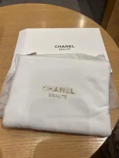 CHANEL BEAUTE ホワイトバニティ ポーチ ノベルティ シャネル シャネル