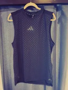 m*e様 アディダス ノースリーブタンクトップ 黒