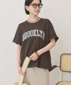 アメリカンホリック BROOKLYN ロゴTシャツ ブラウンのサムネイル