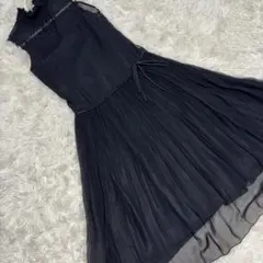 【COMME CA ISM】美品ハイネック・ノースリーブ・プリーツワンピース　黒