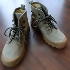 PALLADIUM パラディウム レディーススニーカー ベージュ 23.5cmのサムネイル