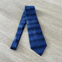 K*K様 GUCCI ネイビー シルク ネクタイ 幾何学模様