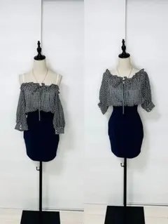 チェック柄オフショルダーシャツ / Black dress