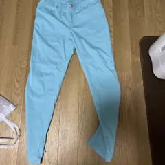 スキニーパンツ