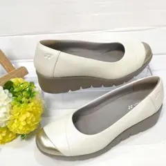 未使用級 YONEX パワークッション パンプス ウォーキングシューズ 花柄 白