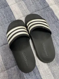 adidas ブラック/ホワイト サンダル　20センチ