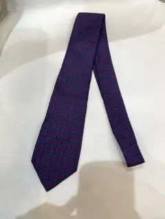 【極美品】エルメス ネクタイ 幾何学チェーン柄 ネイビー×レッド 7085 OA 極美品】エルメス ネクタイ 幾何学チェーン柄 ネイビー×レッド 7085 OA