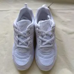 瞬足　24.5EE　白　ユニセックス　子供　スニーカー