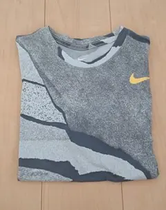 Nike Tシャツ　DRI-FIT　ナイキ　本文にお得情報あり