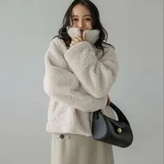 ラジエム アウター ボア もこもこ ベージュ フリーサイズ