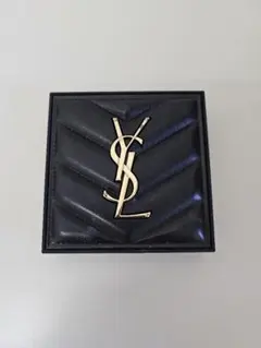 YSL オールアワーズ　ハイパープレストパウダー ユニヴァーサル