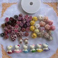 デコレーションパーツセット（ハローキティ、花など）