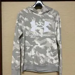 UNDER ARMOUR 迷彩柄 フード付きパーカー 160