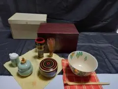揃っています、すぐ使える茶箱一式セット　押小路碗・棗・茶筅ほか