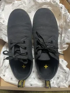 Dr. Martens キャンバス スニーカー ブラックのサムネイル