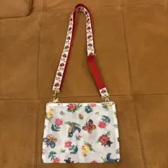 【新品未使用】フェイラー　ハイジ　ショルダーストラップ　メッシュポーチ　ホワイト フェイラーハイジ柄の Dカン付きメッシュポーチと ショルダー