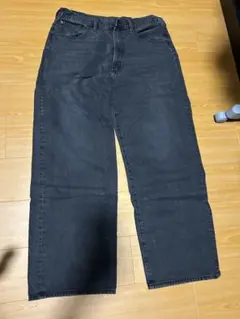 GU ワイドストレートデニム　ブラック