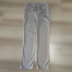 ユニクロベージュ ストレート チノパン　ウエスト64㌢目立った汚れ無し