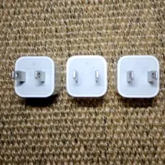iPhone 純正 コンセント　3個セット　中古のサムネイル