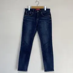 Item thumbnail for item 5d66e215-d25d-4bde-8542-07ae58eedf93