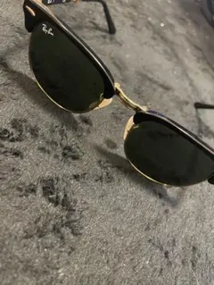 Ray-Ban ブラック/ゴールド サングラス